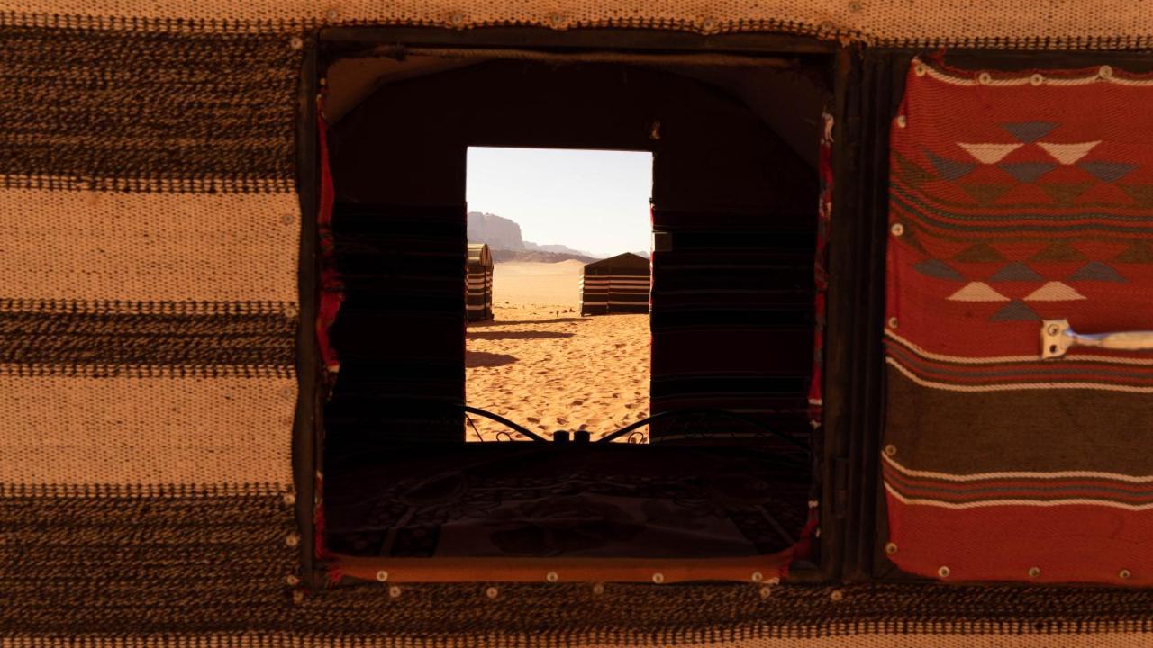 Wadi Rum Meteorite Camp Bagian luar foto