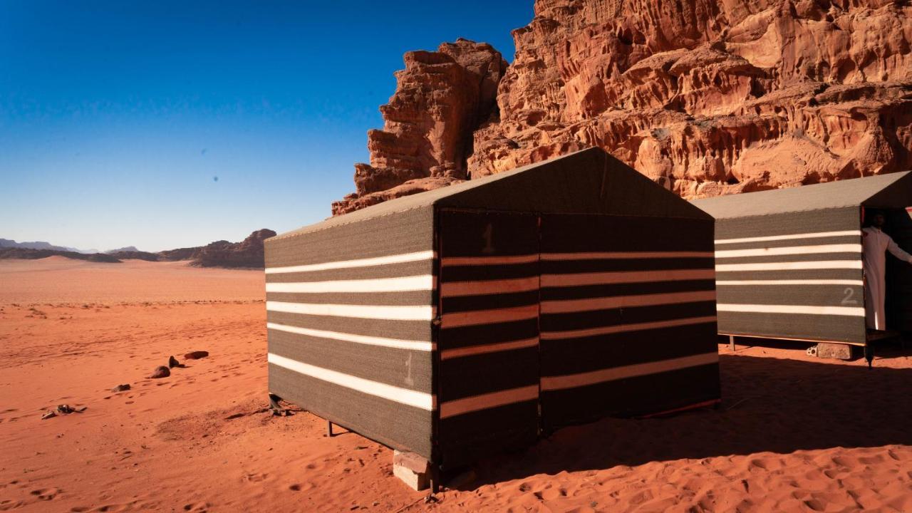Wadi Rum Meteorite Camp Bagian luar foto