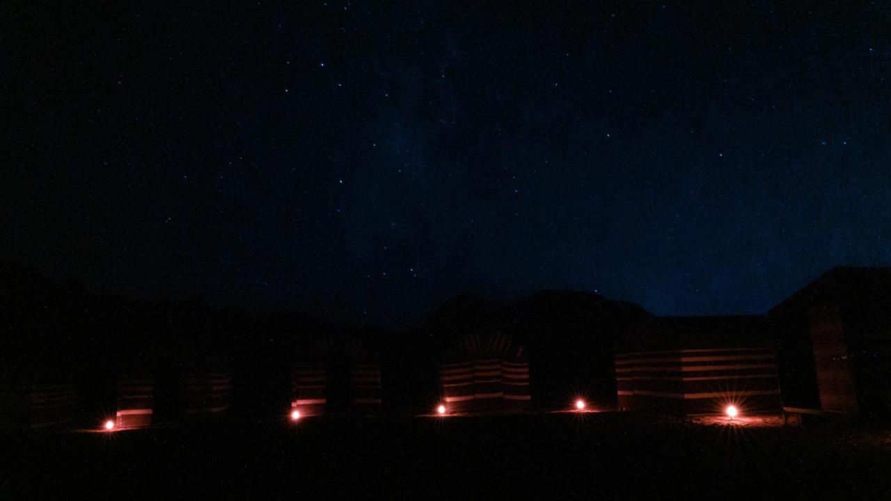 Wadi Rum Meteorite Camp Bagian luar foto
