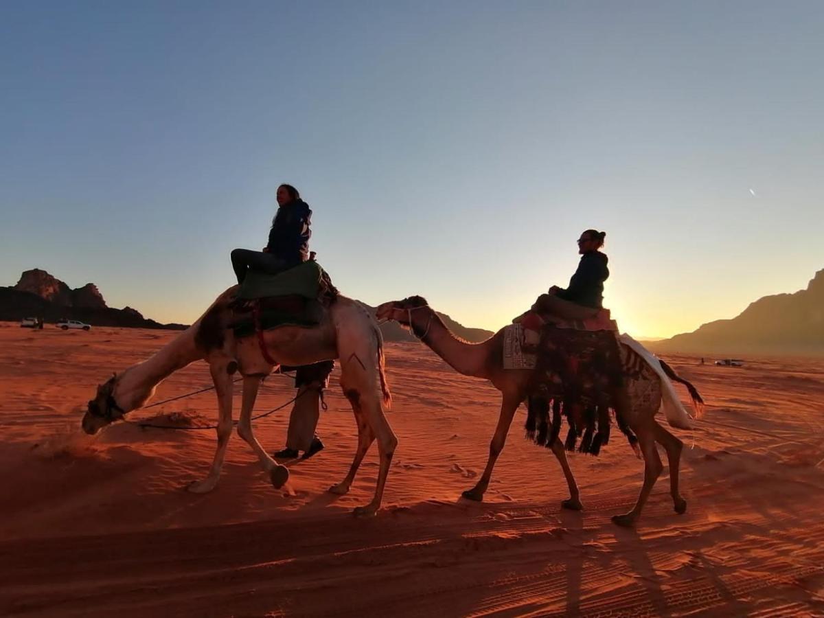 Wadi Rum Meteorite Camp Bagian luar foto