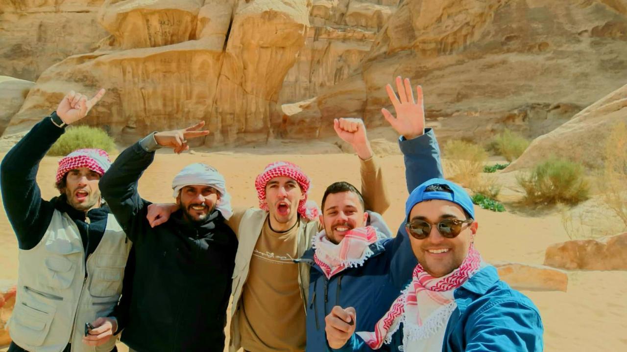 Wadi Rum Meteorite Camp Bagian luar foto