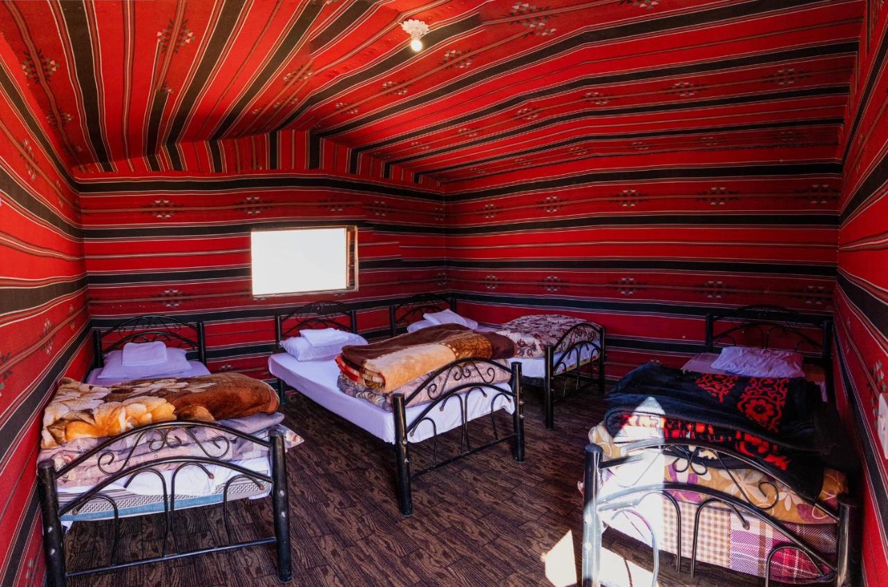 Wadi Rum Meteorite Camp Bagian luar foto