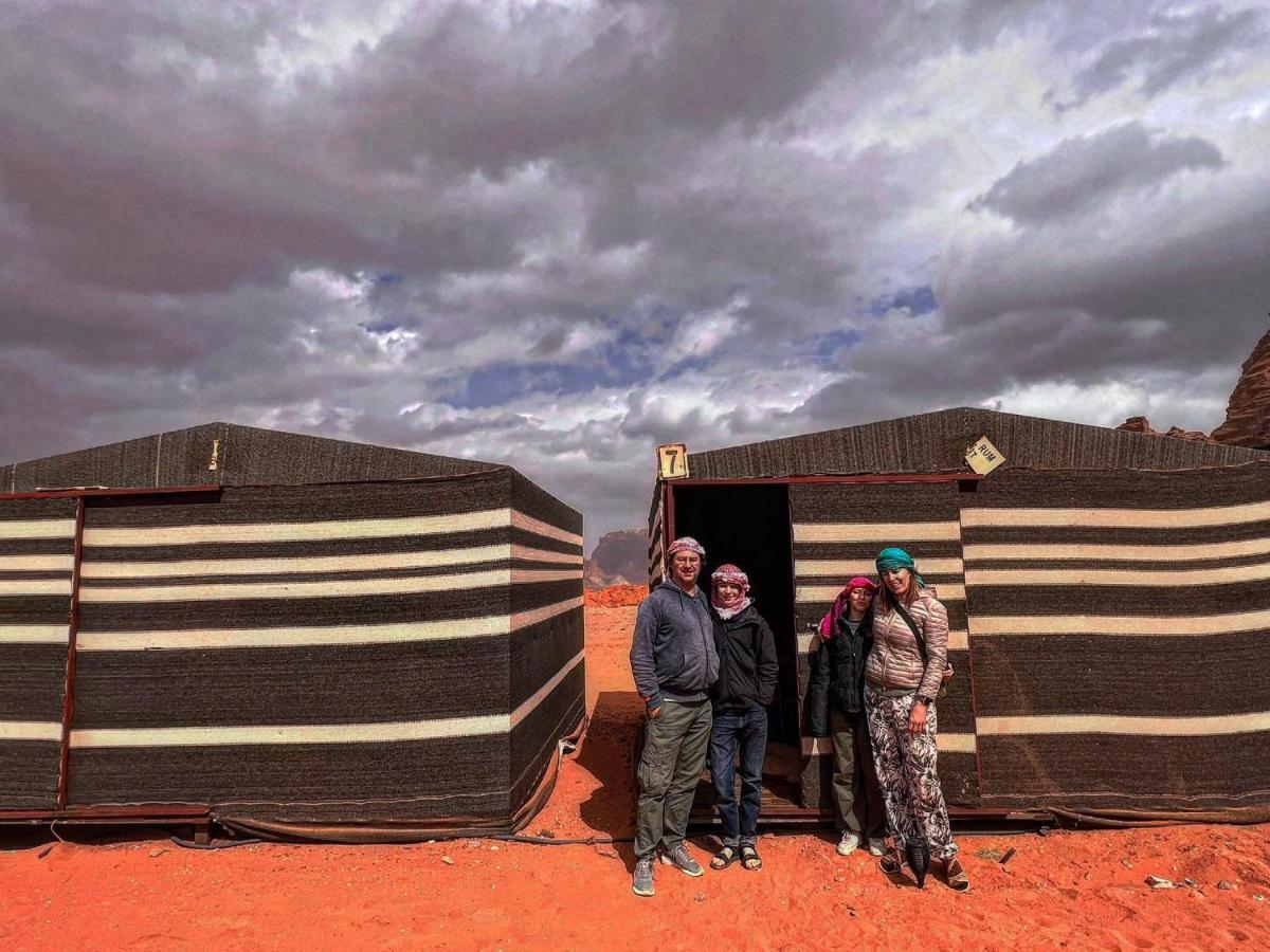 Wadi Rum Meteorite Camp Bagian luar foto