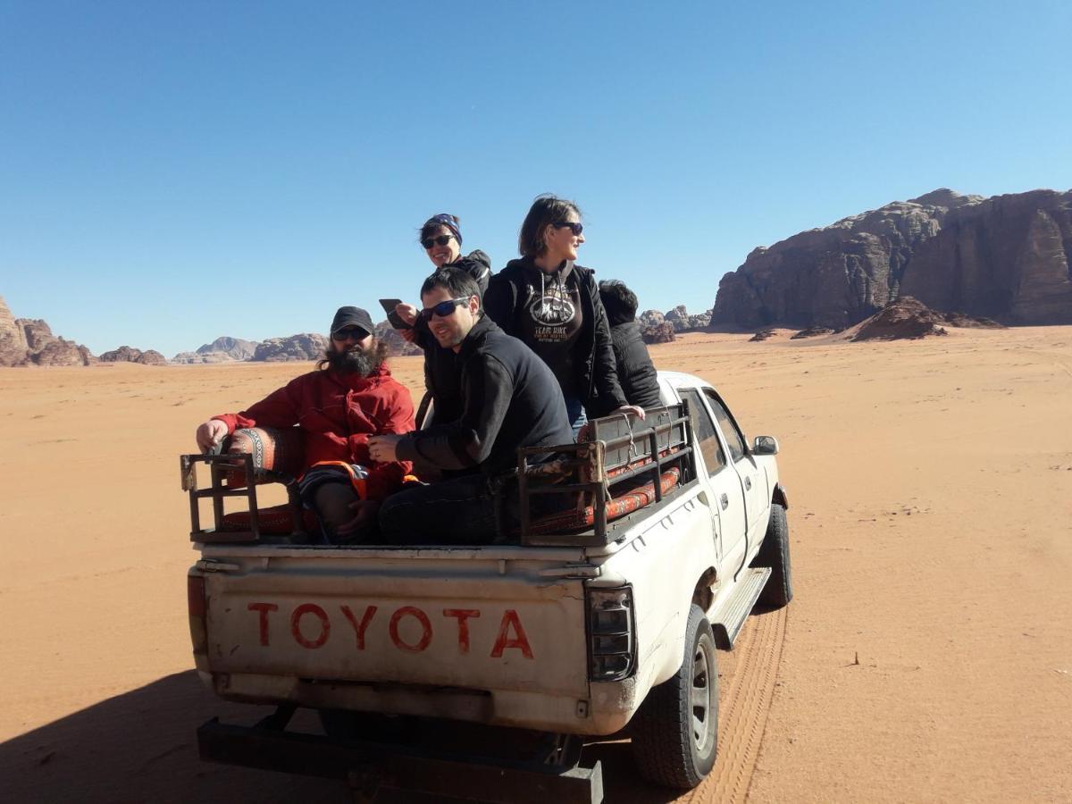 Wadi Rum Meteorite Camp Bagian luar foto